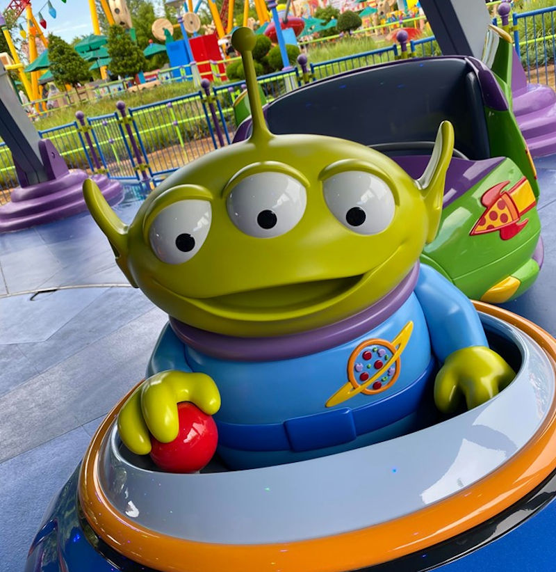 disney swirling saucers